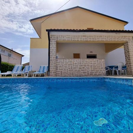 Ara-Zarok Villa Baska  Luaran gambar