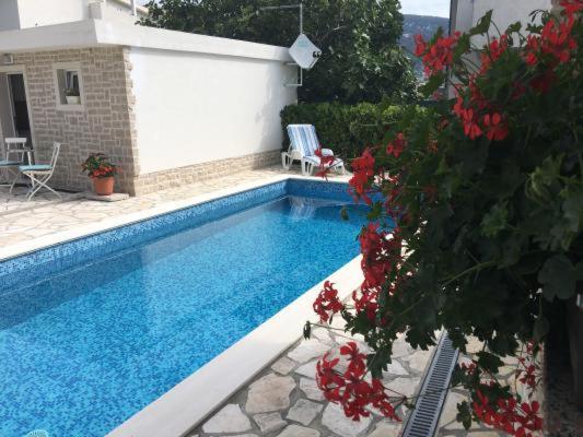 Ara-Zarok Villa Baska  Luaran gambar