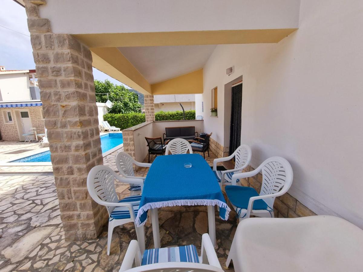 Ara-Zarok Villa Baska  Luaran gambar